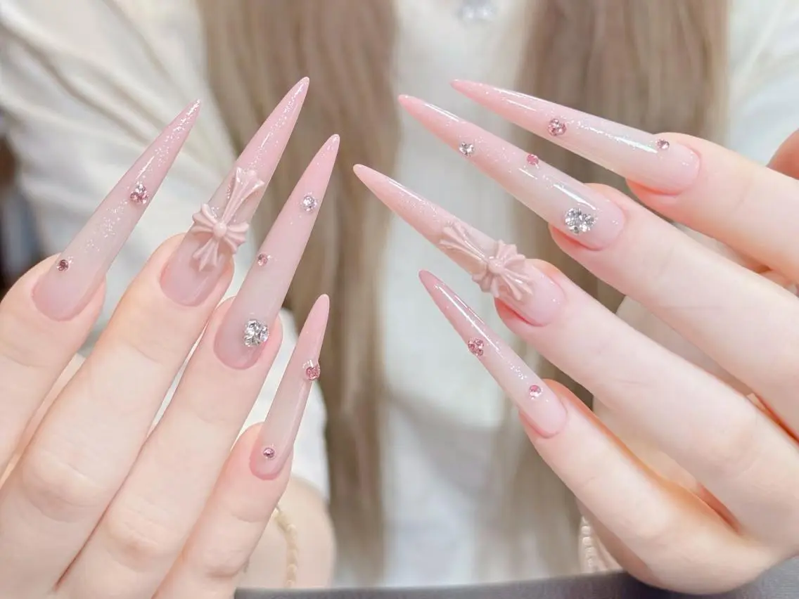 ネイル メンズ メンズ韓国風 オーロラネイル チークネイル 長さ出し フレンチネイル ハンドネイル ハンドケア NEW NAIL💞 Ka  Kaのネイルデザイン