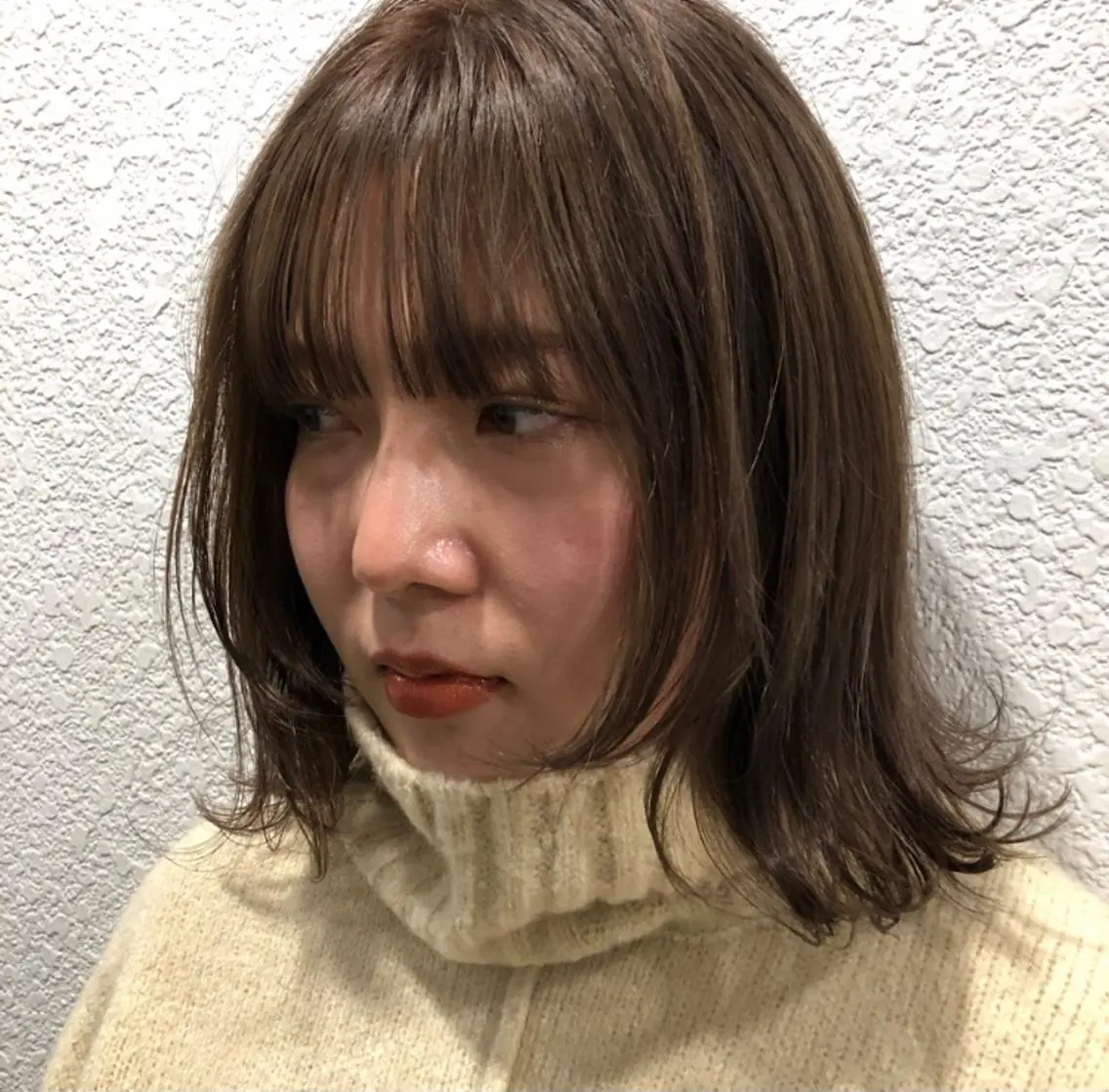 ミディアム カラー ベージュカラー 渋谷 留菜のヘアスタイル