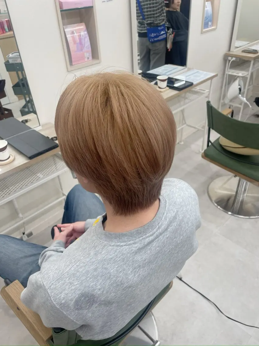 カラー メンズ ヘアカラー NaVIユウジ 透明感カラーのヘアスタイル