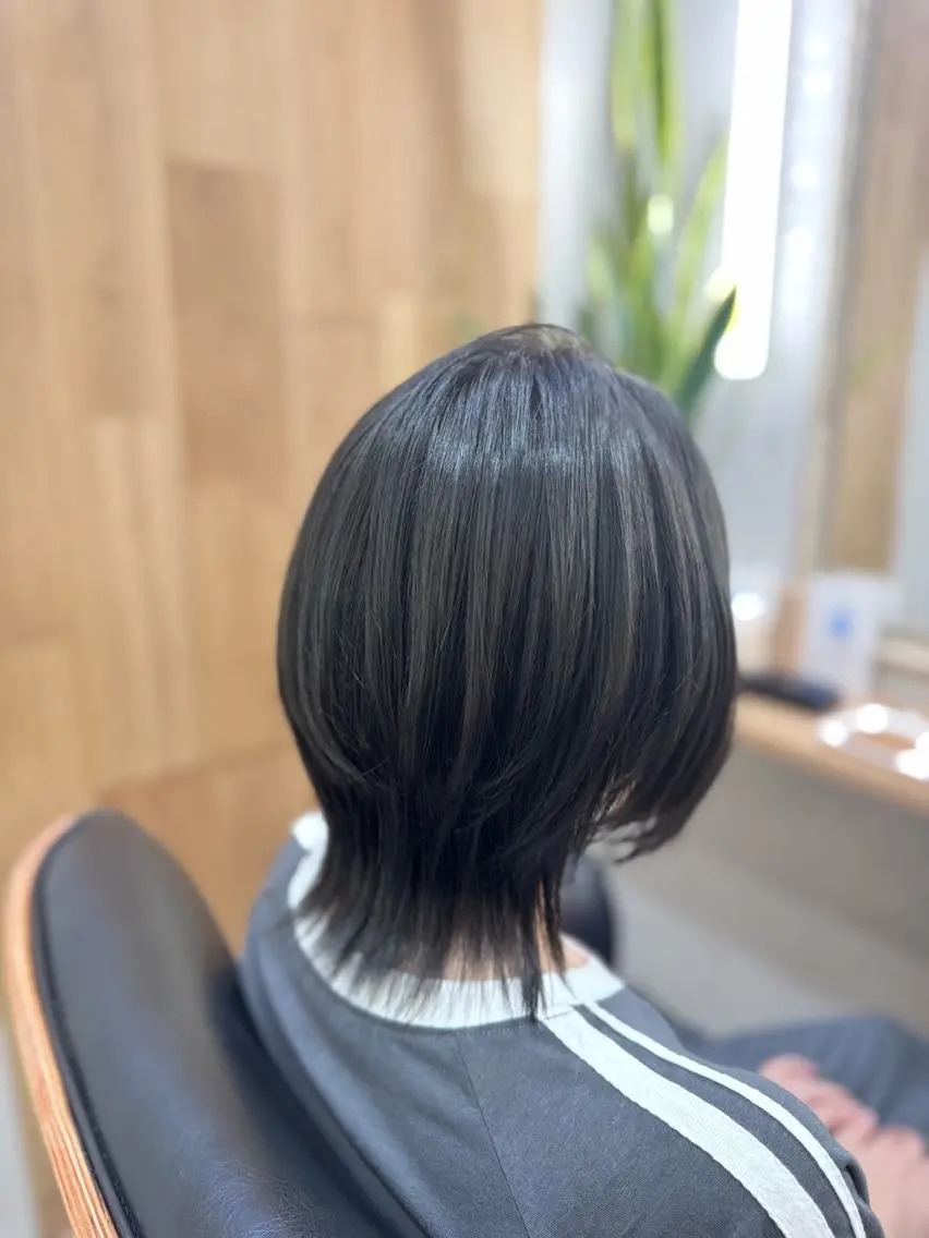 ミディアム カラー アッシュ ダークアッシュ ボブ ウルフカット 多賀 順平のヘアスタイル