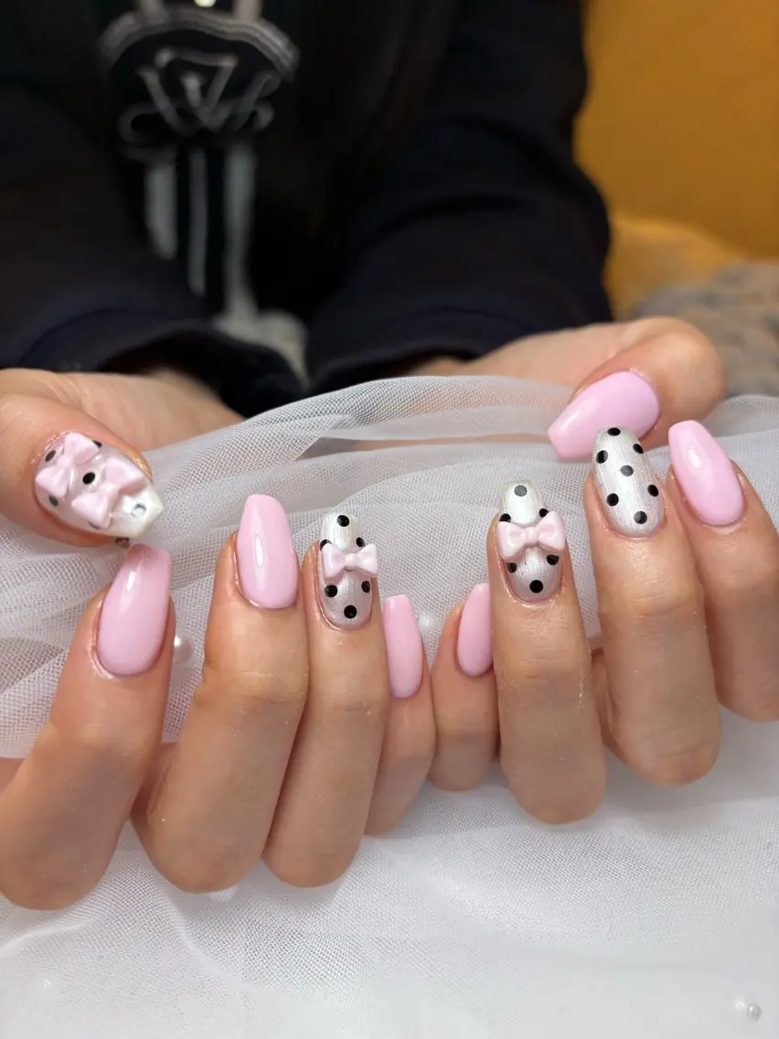 ネイル 🖤マイリー/ 新宿/歌舞伎町🖤のネイルデザイン