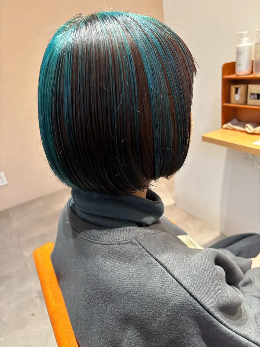 ミディアム カラー ミント ミントグリーン マネージャーST筒木 貴海（ツッキー）のヘアスタイル