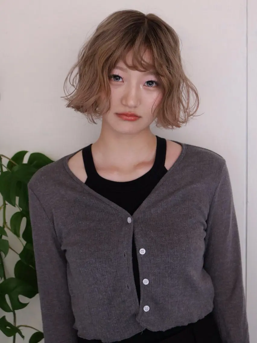 ショート カラー ベージュカラー ボブ カット ヘアカラー トリートメント ooit 【オーイット】のヘアスタイル
