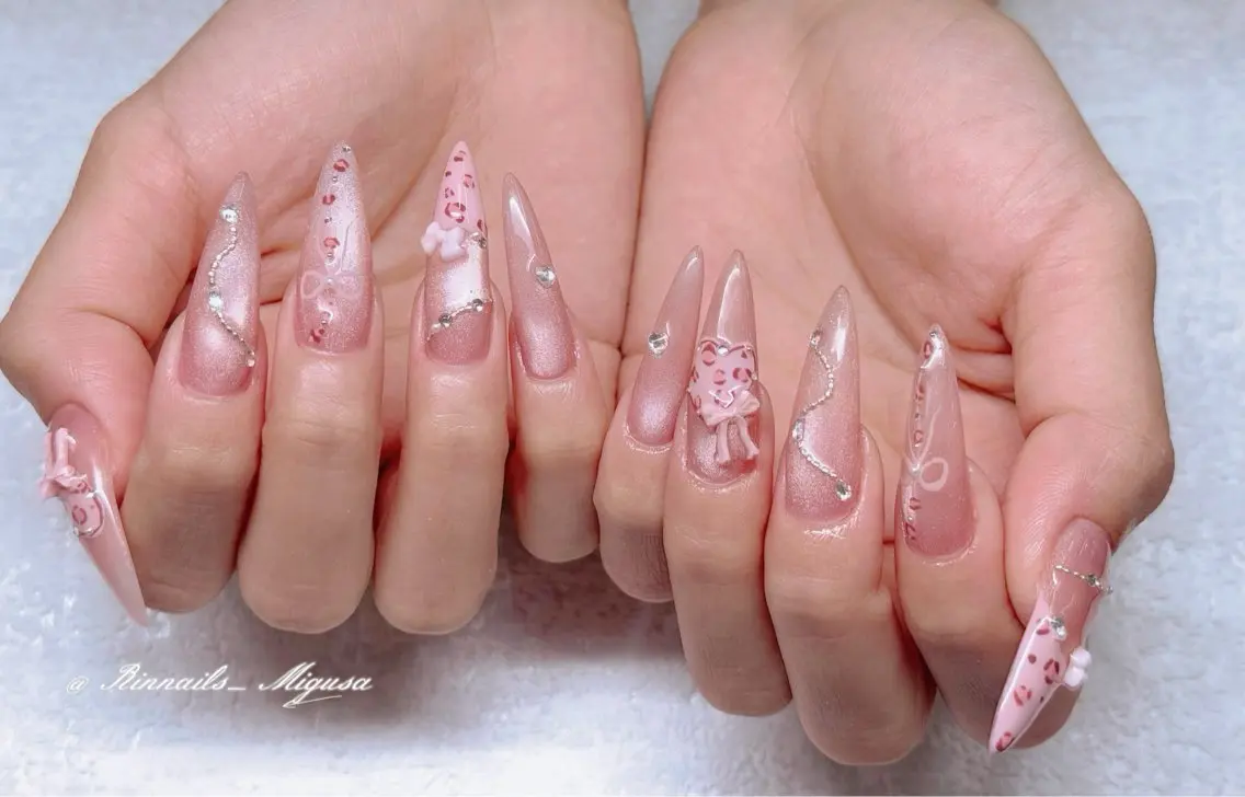 ロング ハンドネイル RIN NAILS ᥫ᭡Migusaのネイルデザイン