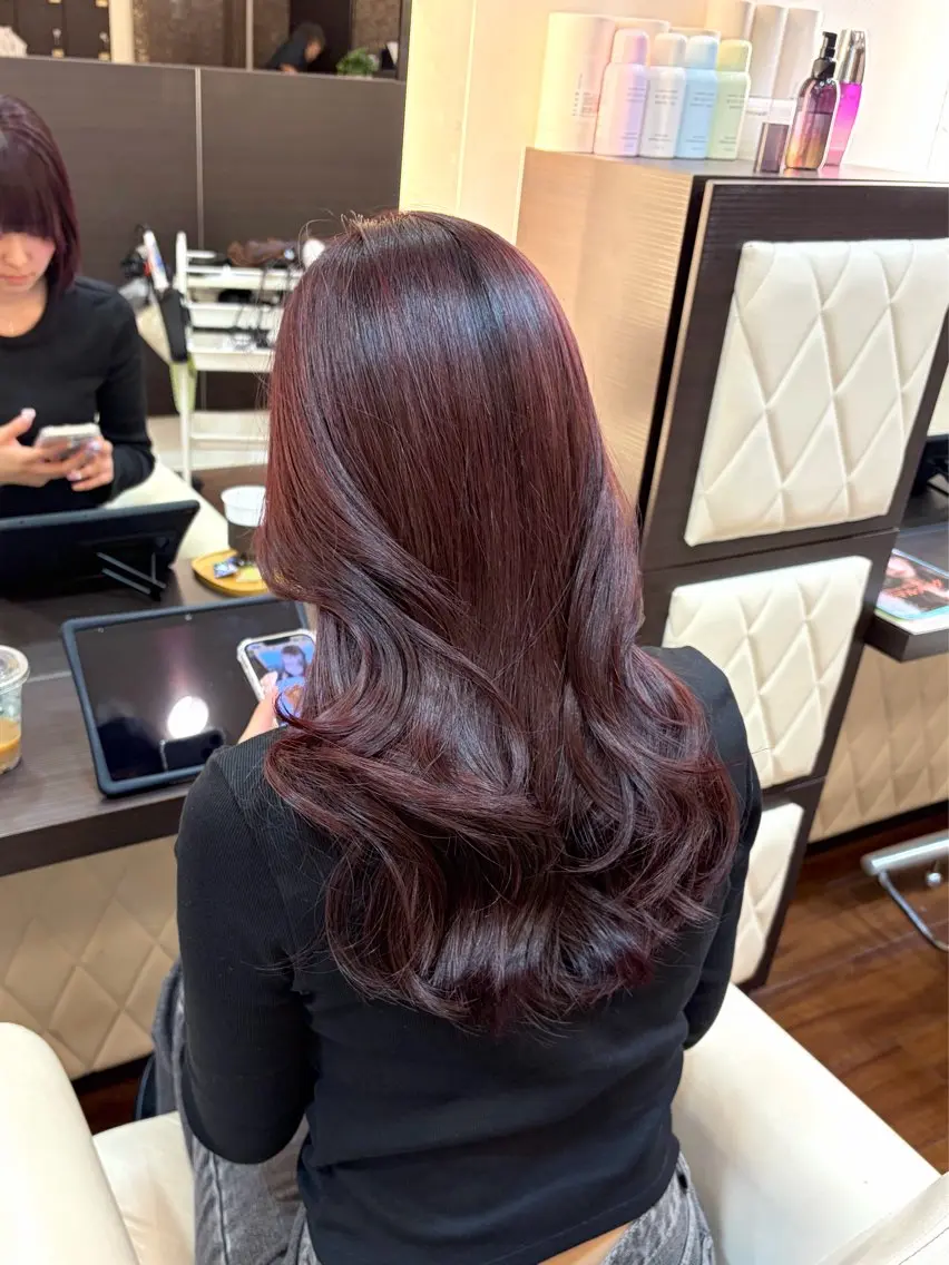 ロング カラー ブリーチ ブリーチなしカラー レッドカラー カット ヘアカラー トリートメント レイヤー/透明感 カラー🩶ikoiのヘアスタイル