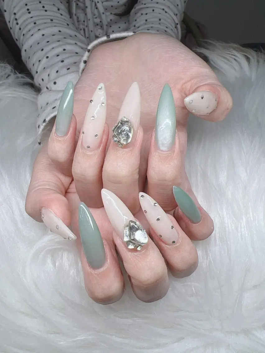 ネイル 長さ出し グラデーション 卒業式 キラキラネイル マグネットネイル ハンドネイル Lee Nailsのネイルデザイン