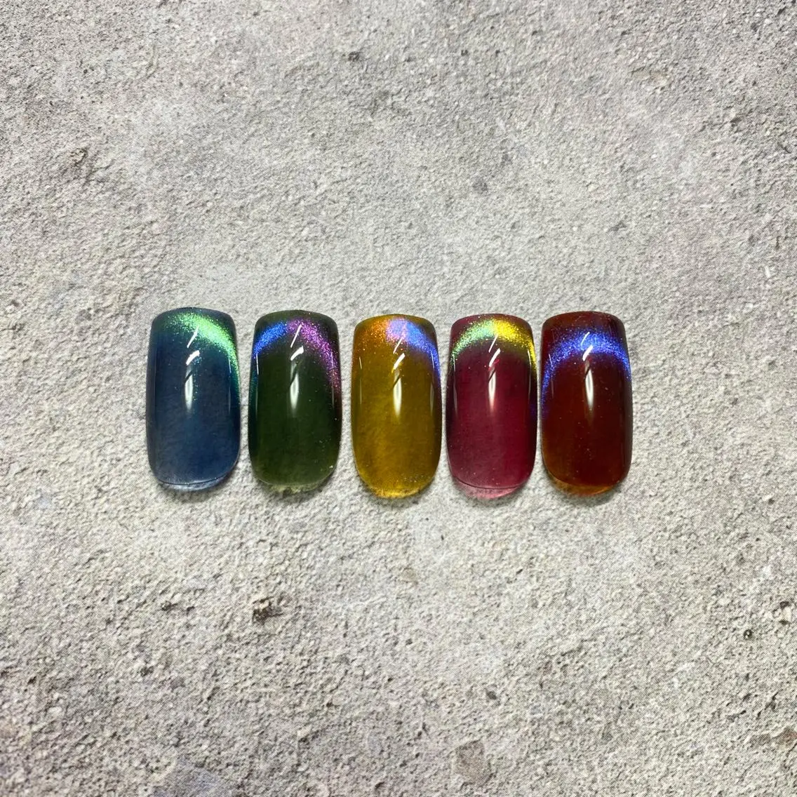 ネイル フレンチネイル マグネットネイル aneu. -アヌ- 💅🫧reinaのネイルデザイン