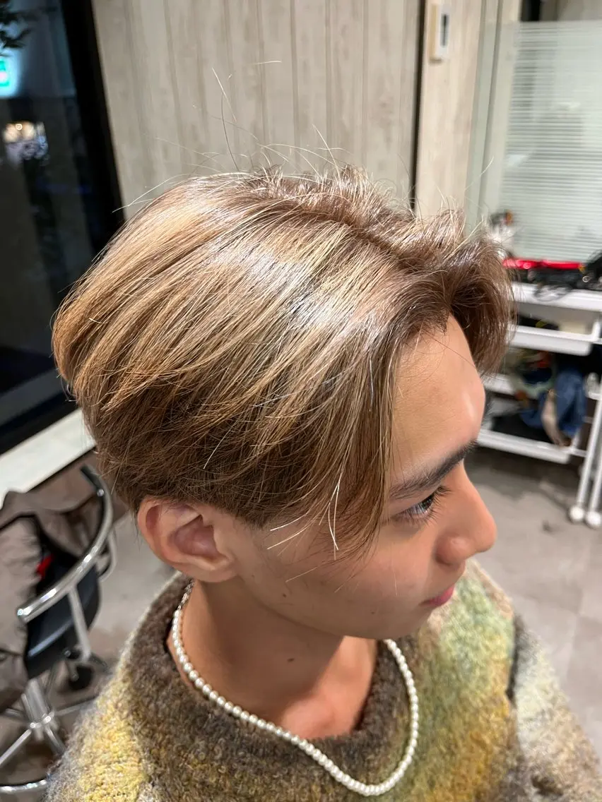 カラー メンズ カット 小松 陸璃のヘアスタイル