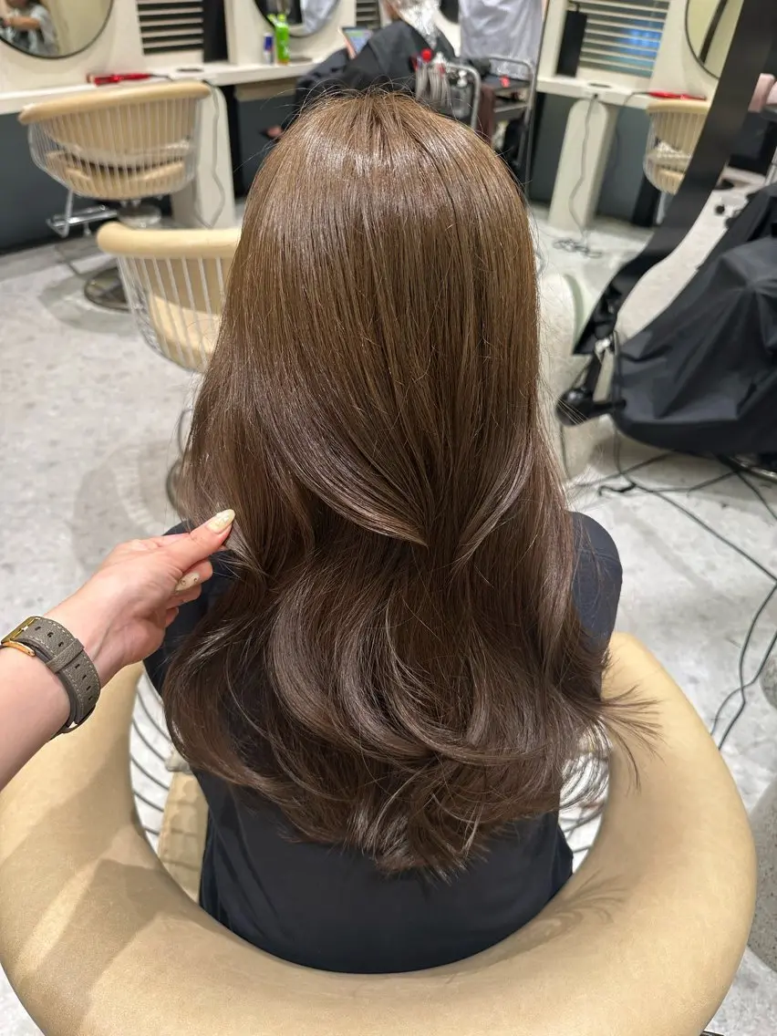 ロング カラー カット ヘアカラー トリートメント 🤎小顔レイヤー /ベージュ🤎友香のヘアスタイル