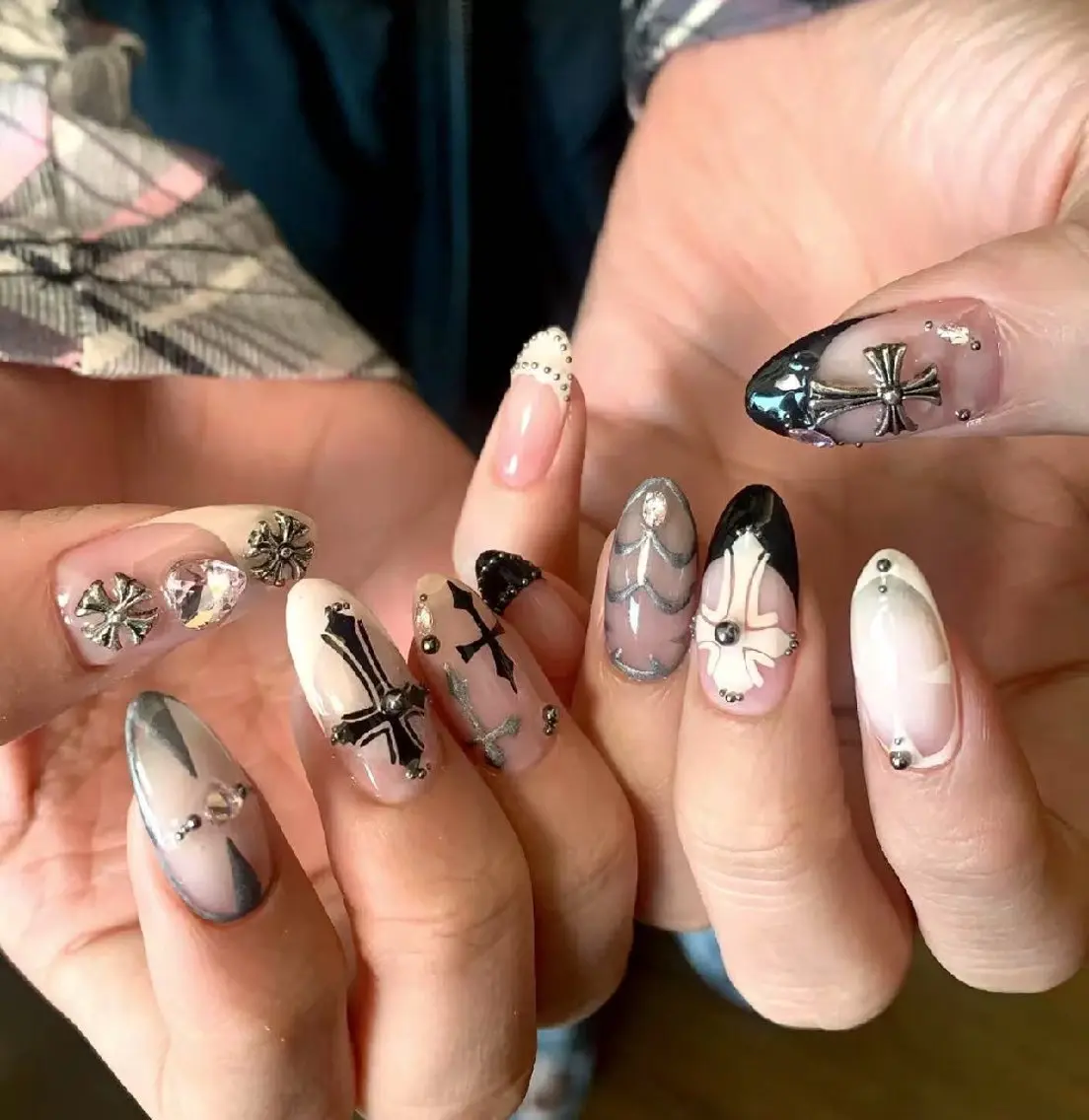 ネイル ハンドネイル Pure&Rich Nailのネイルデザイン
