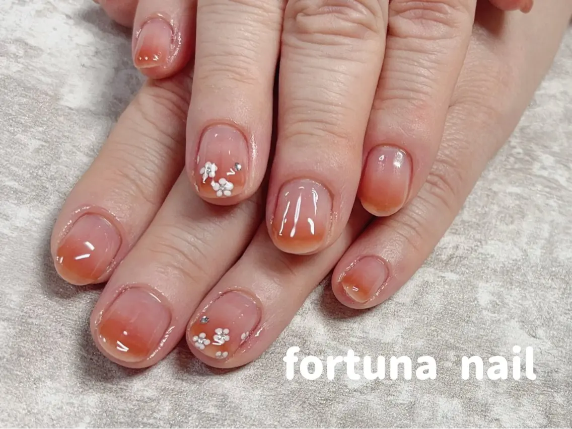 ネイル Nail •Head スパFortunaのネイルデザイン