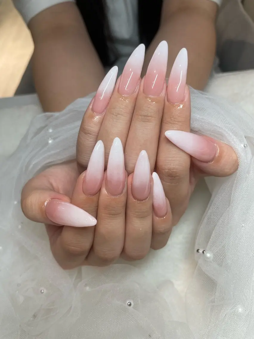 ネイル ハンドネイル I-nail Moeのネイルデザイン