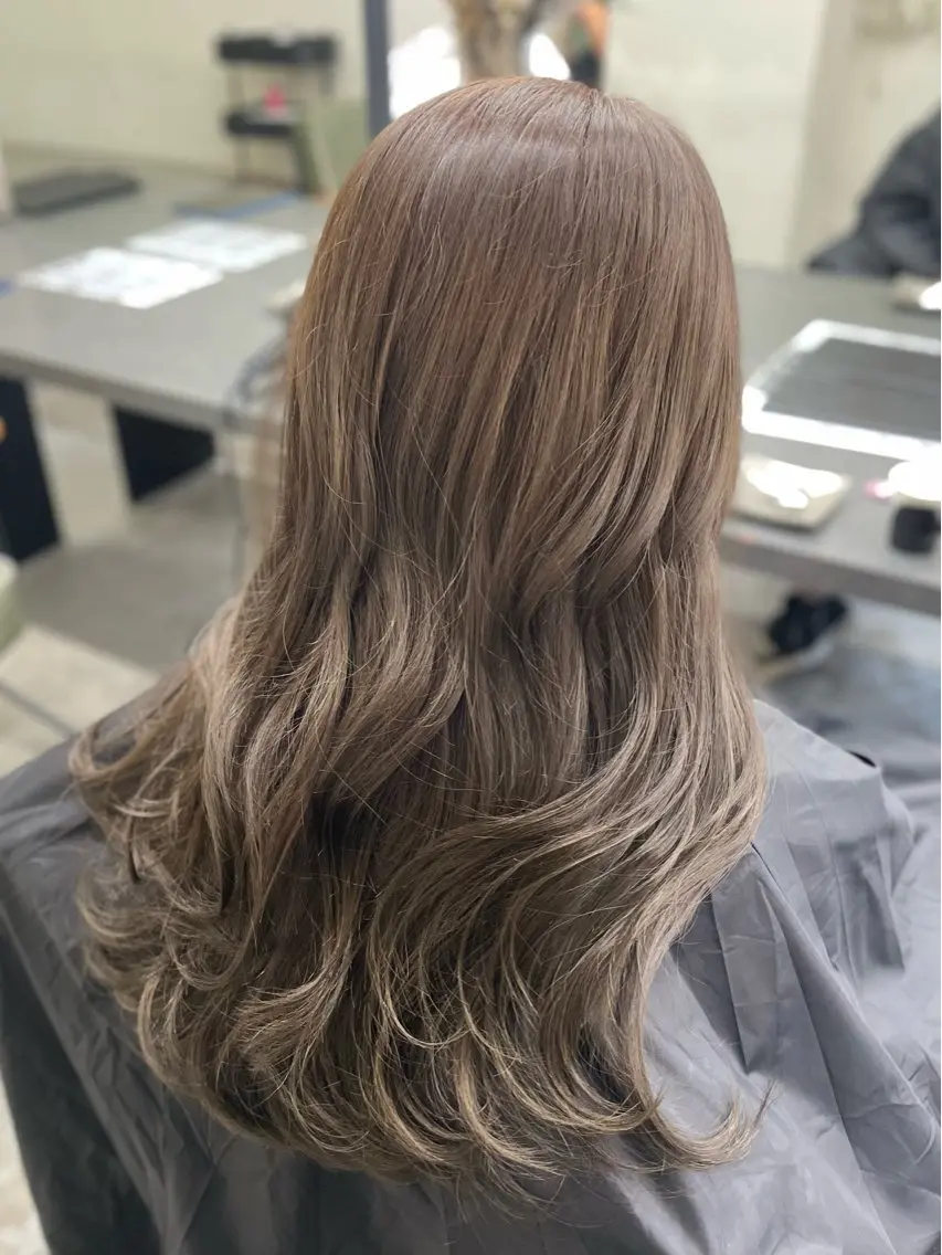 セミロング カラー カット ヘアカラー トリートメント nico麻生 加賀谷 すみれのヘアスタイル