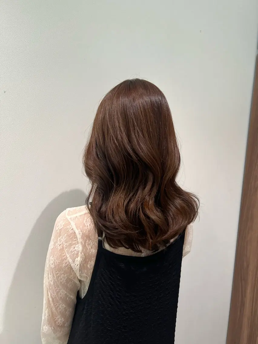 セミロング カラー 💗渋谷/韓国/レイ ヤー顔周りSayaのヘアスタイル
