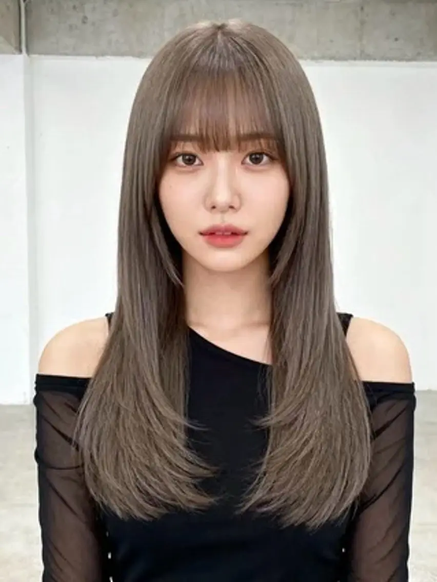 セミロング くびれヘア 顔まわりレイヤー 韓国風ヘア レイヤーカット 小顔カット カット トリートメント 韓国レイヤーカット 🫧大阪梅田レイヤーのヘアスタイル