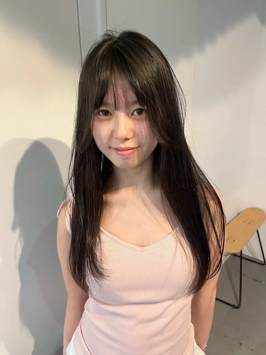 ロング パーマ ストレートパーマ 縮毛矯正 ナチュラルかわいい yui⋆𐙚 ̊.のヘアスタイル