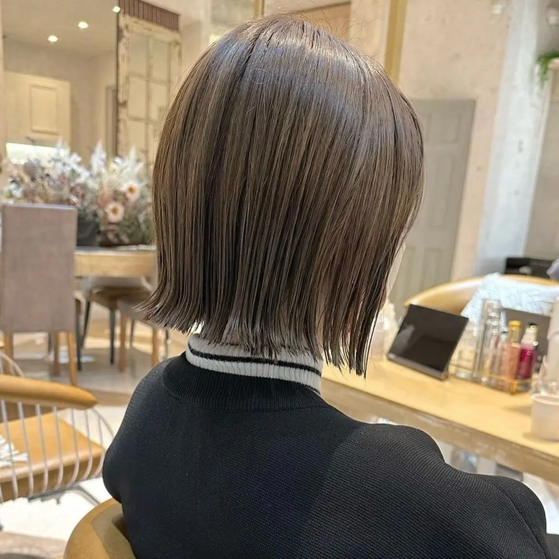 ショート ボブ 外ハネヘア カット 艶カラー/ボブ /似合わせ/田口愛那のヘアスタイル