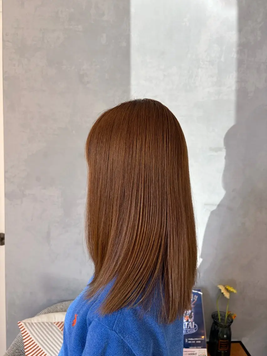 カラー 尾田 彩愛のヘアスタイル