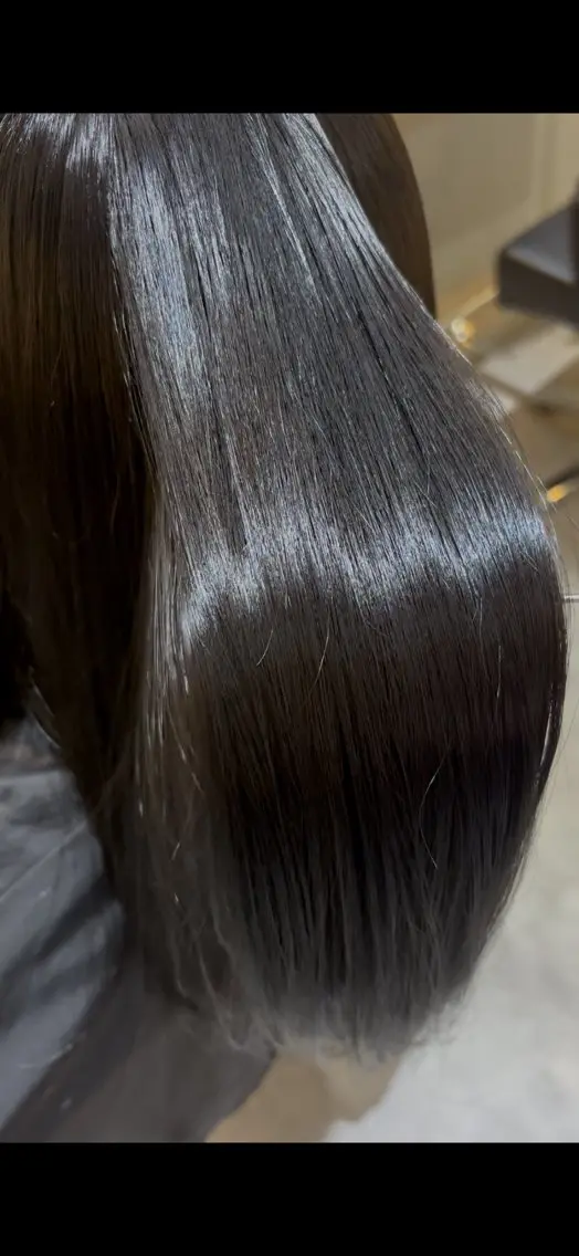 カラー 仁平 静のヘアスタイル