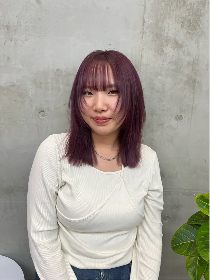 ロング ピンクラベンダー 顔まわりレイヤー 顔周りカット レイヤーカット ヘアカラー 🤎𝐌𝐚𝐨⌇ お悩み解決美容師🤎のヘアスタイル