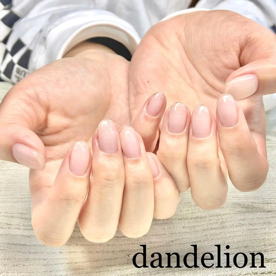 ネイル ハンドネイル ハンドケア dandelion ダンデライオンのネイルデザイン