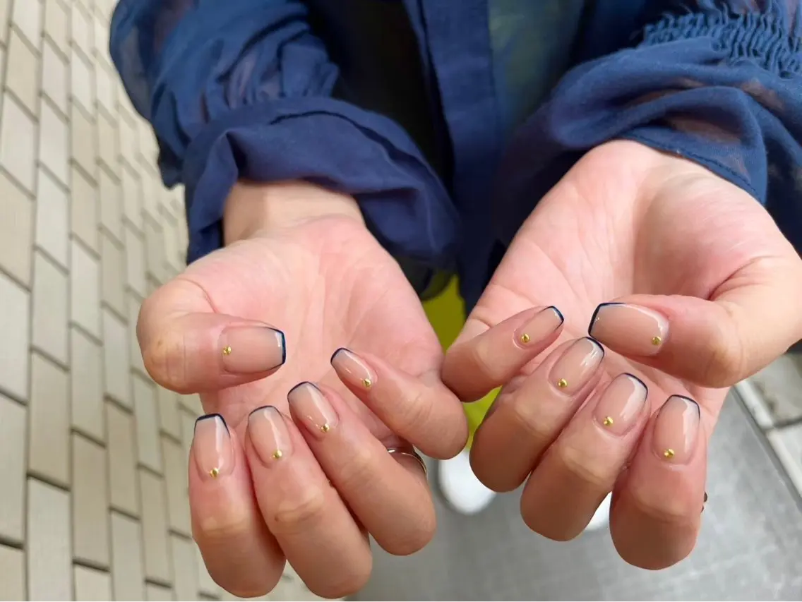 ネイル オーロラネイル フットネイル フレンチネイル ジェルネイル マグネットネイル ハンドネイル kiki nail &brow二子玉川のネイルデザイン
