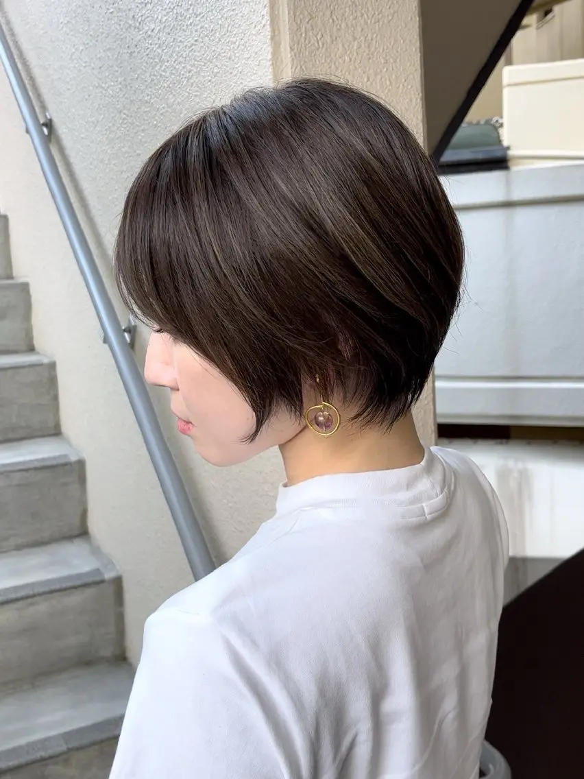 ショート ハイライト ショートヘア 岩尾 萌々子のヘアスタイル