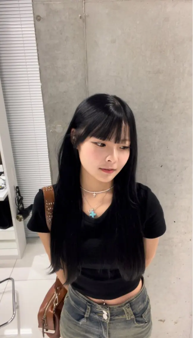 ロング カラー yuzuna ハイトーン 天神のヘアスタイル