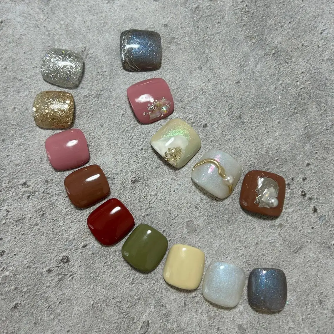 ネイル eye&nail éleviのマツエク・マツパデザイン