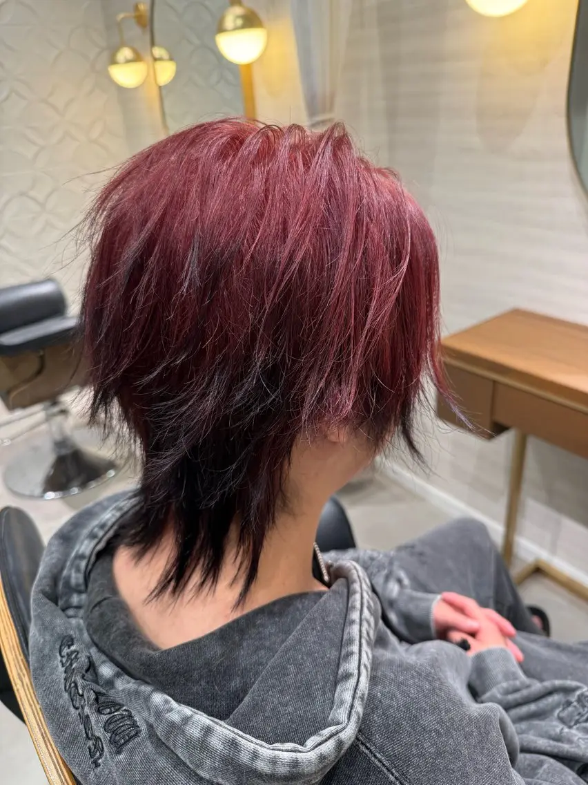 カラー メンズ メンズウルフカット ウルフカット カット ヘアカラー トリートメント 長谷川 紗羅のヘアスタイル