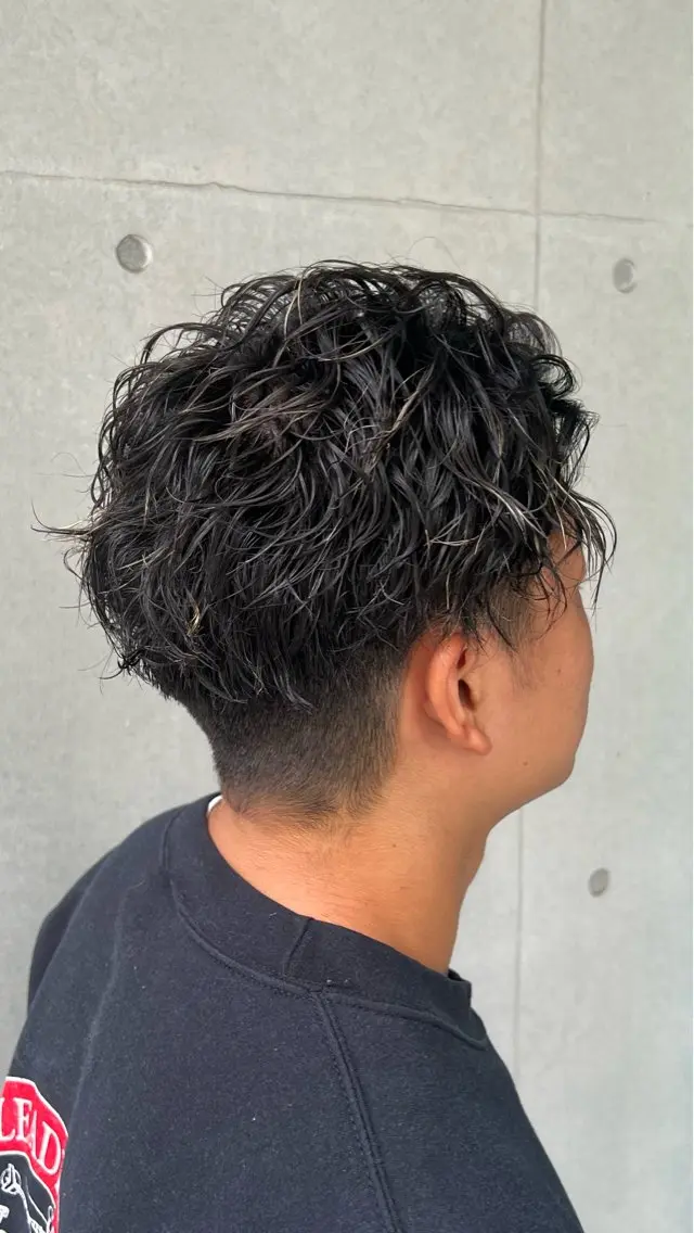 ショート カラー パーマ メンズ カット ヘアカラー パーマ 湘南のパーマ職人 🔥清水琉葵🔥のヘアスタイル