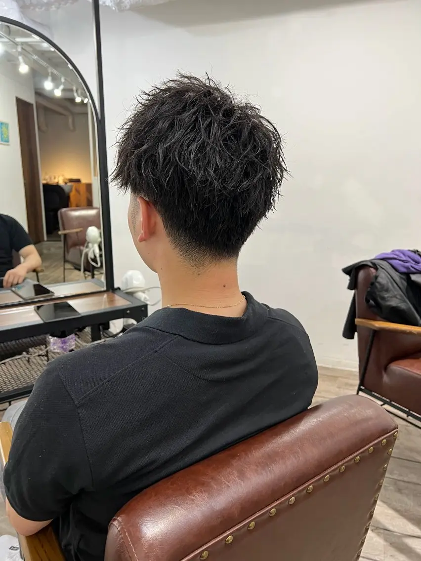 ショート メンズ オールバック アップバング ビジネス モヒカン マッシュ カット unlepont 江坂[髪質改善]🪽のヘアスタイル