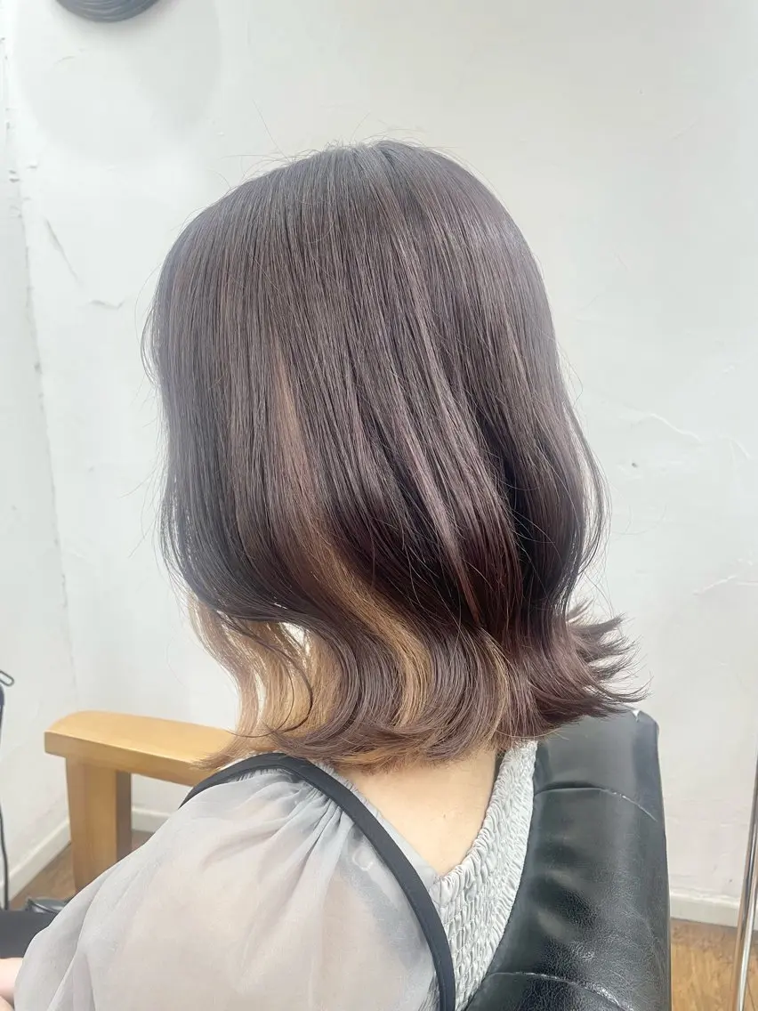 ミディアム カラー ベージュカラー ブリーチ ブラウンカラー 青木 優歩のヘアスタイル