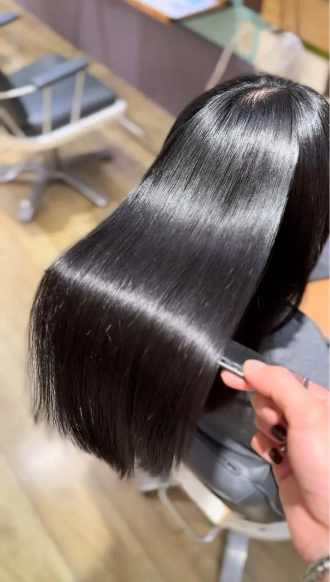 ロング 縮毛矯正 ✨️パーマ✨ たなかひろとのヘアスタイル