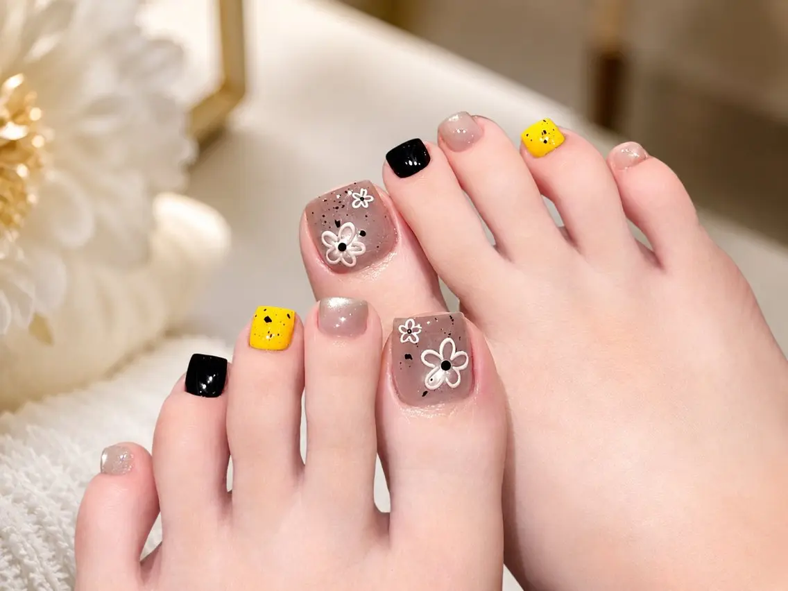 🍒【FOOTおしゃれ&ゴージャス】🍒10種類から選べる定額デザインの写真