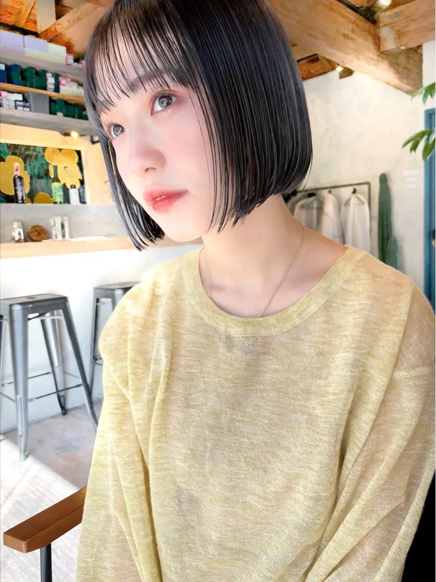 ショート カラー 切りっぱなしボブ ボブレイヤー ボブ くびれヘア 顔まわりレイヤー カット ヘアカラー 結べるレイヤーボブ くびれLady表参道のヘアスタイル