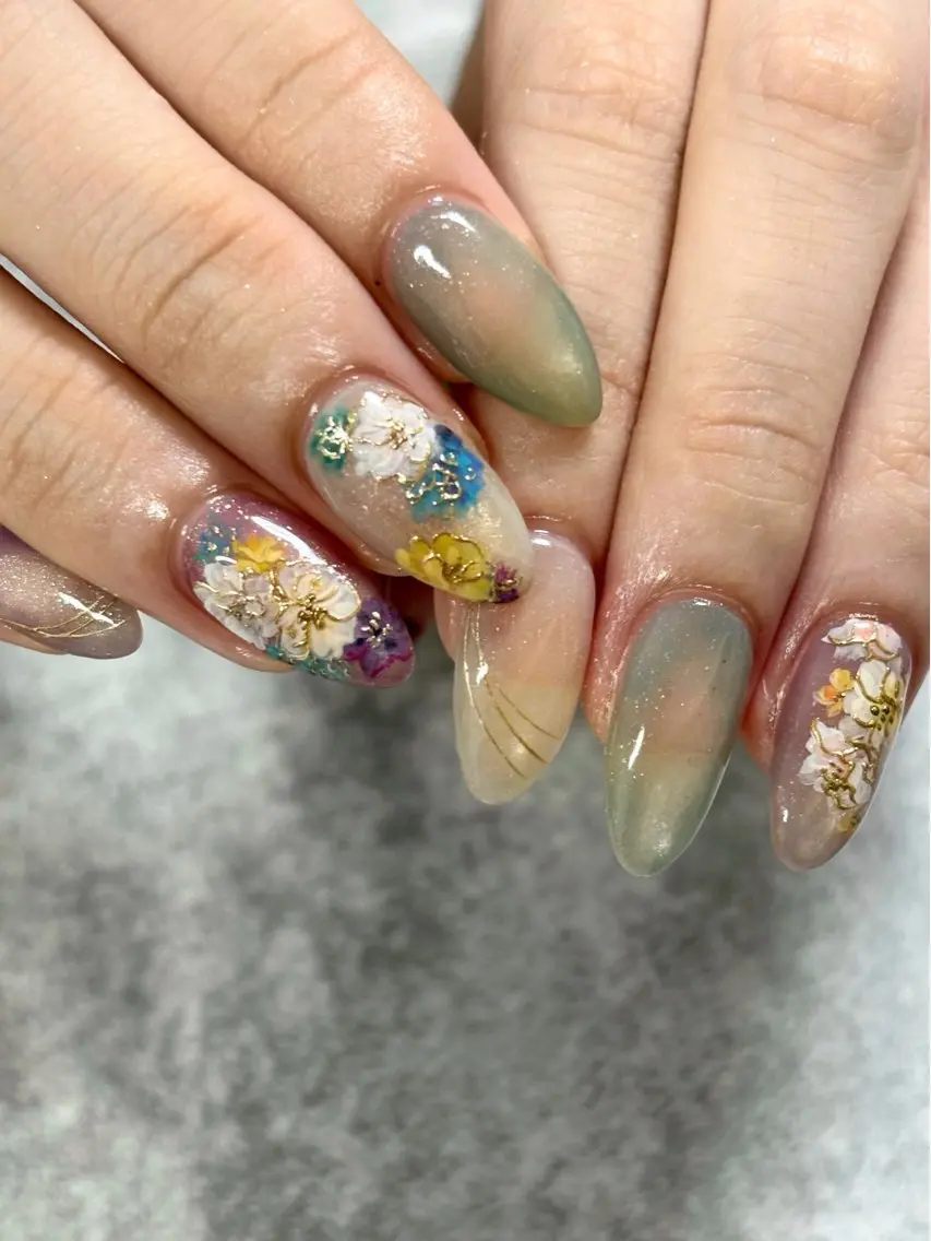 ネイル ハンドネイル FIORITURA Maikoのネイルデザイン