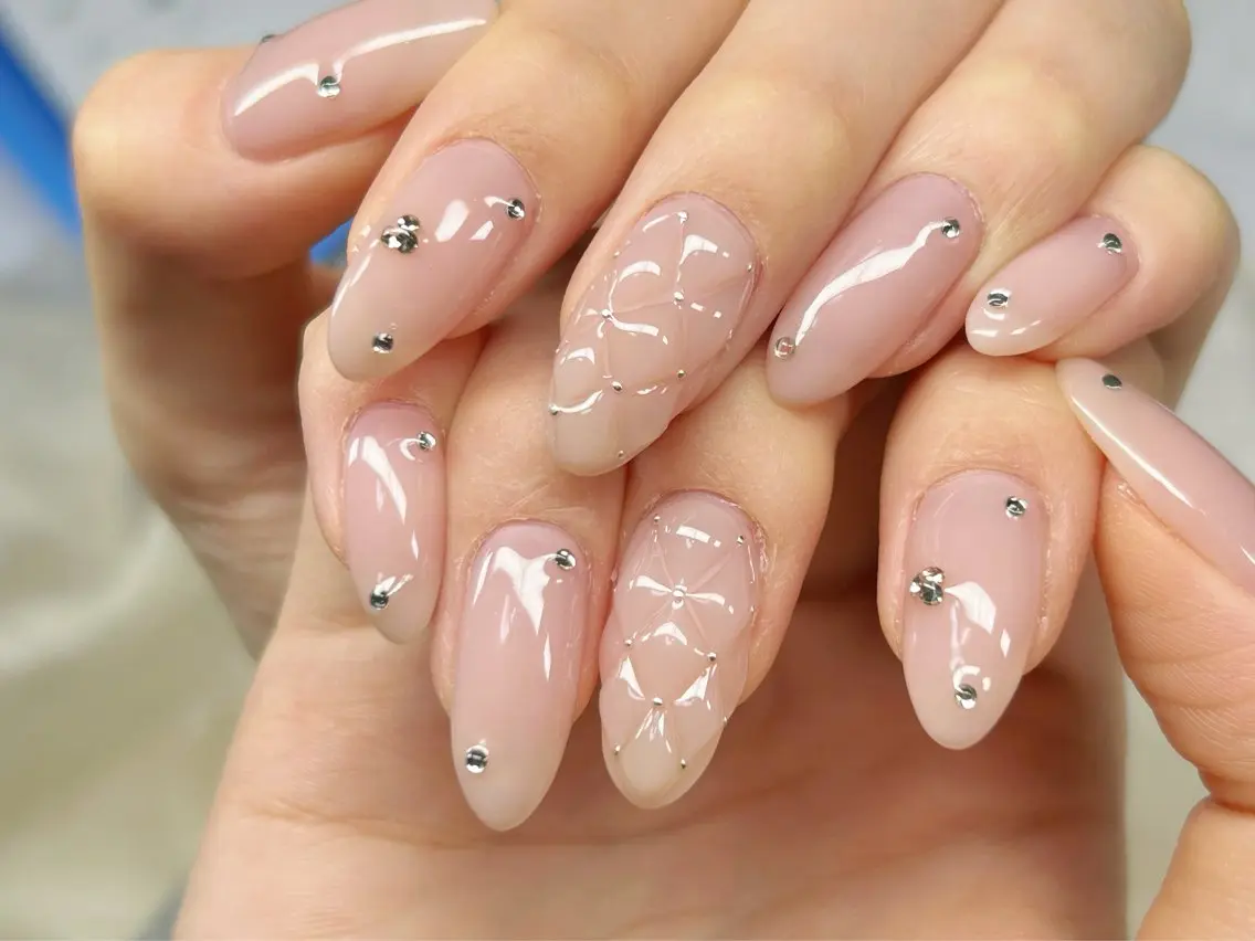 ネイル アートネイル チークネイル 成人式 入学式 長さ出し ハンドネイル Lino Nailのネイルデザイン