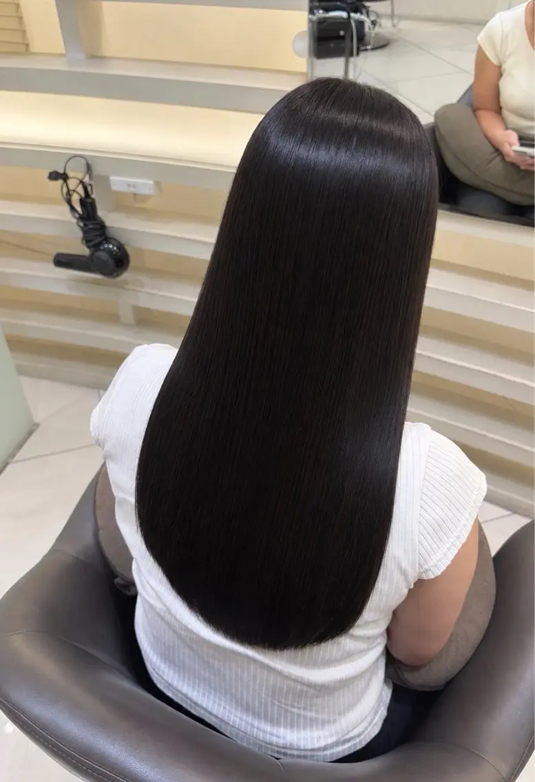 ミディアム カラー ヘアカラー トリートメント 盛れる顔周り/艶髪/ 縮毛矯正/まりのヘアスタイル