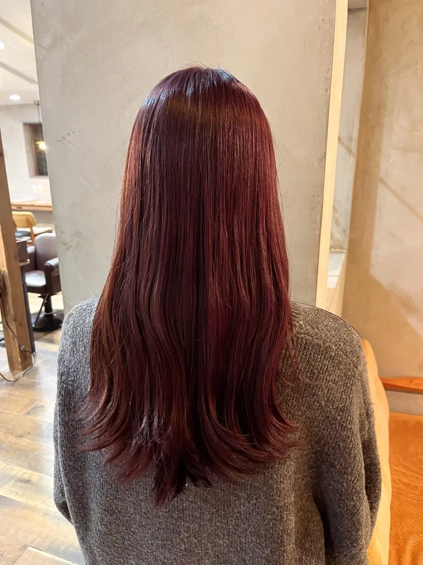 ロング カラー ヘアカラー 山根 桜のヘアスタイル