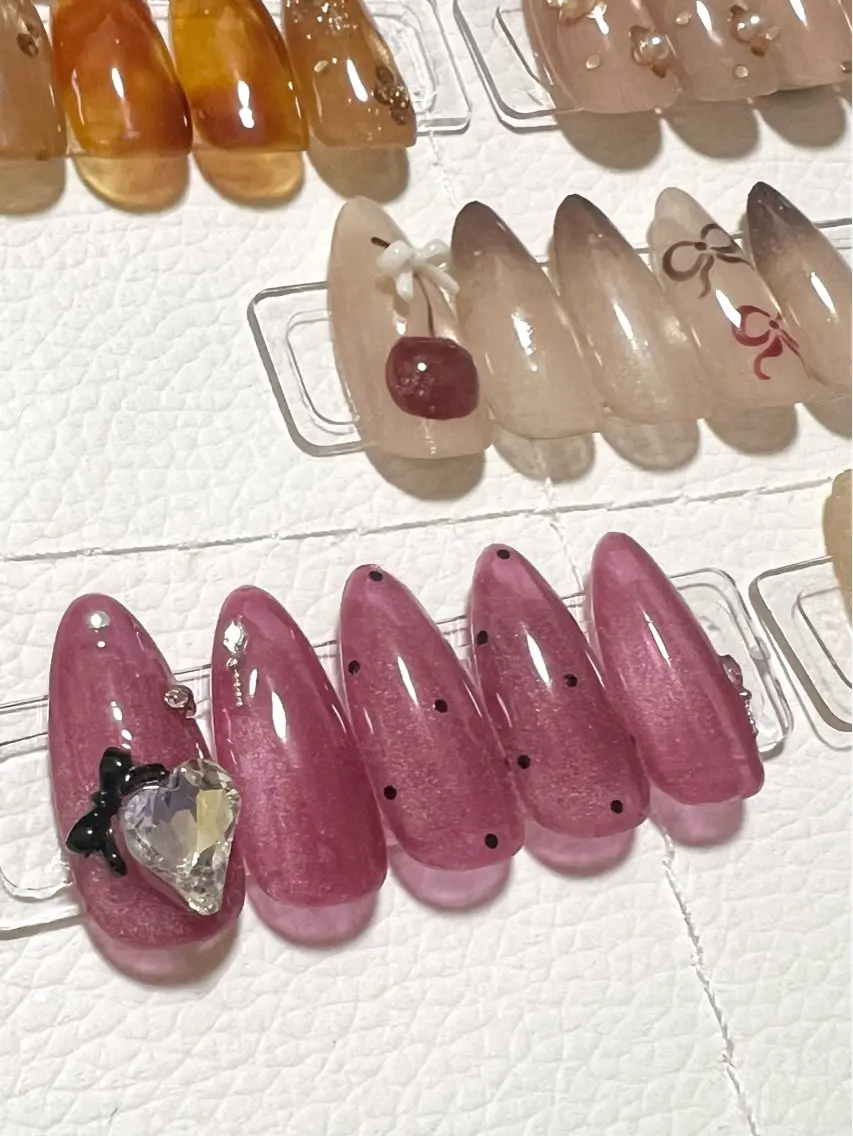 ネイル Hazel💎 Azusaのネイルデザイン