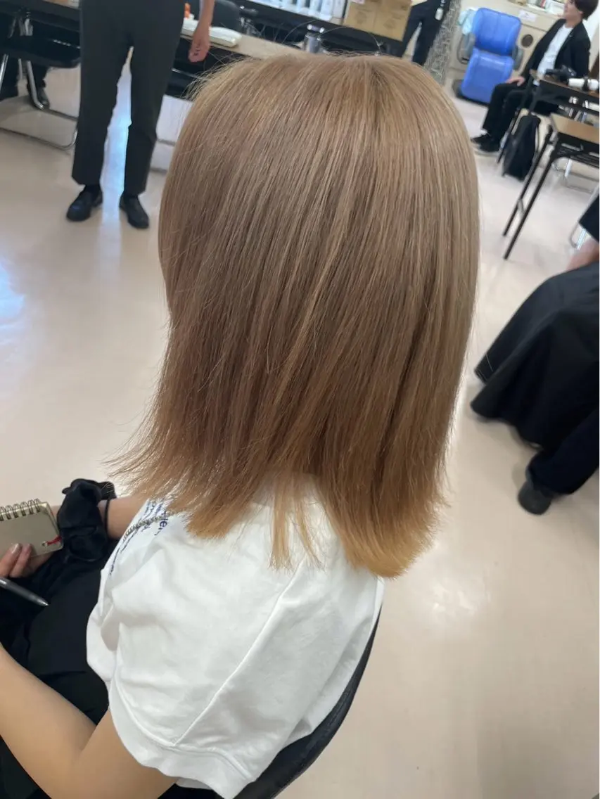 ミディアム 坂口 智也のヘアスタイル