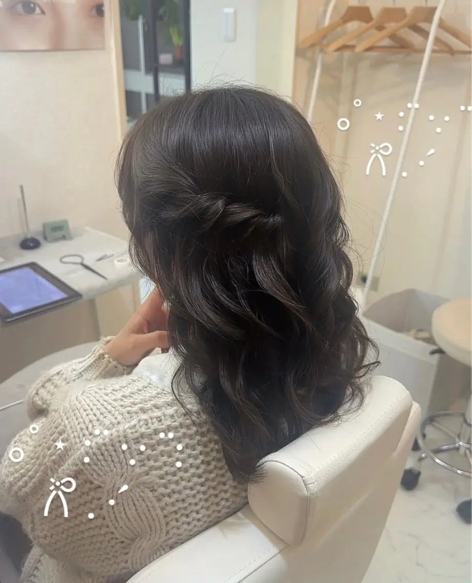 【4月11.22.26日限定💗ペアヘアセット割✨️】 ※2名様​〜​／1人通常¥3,000→2700の写真