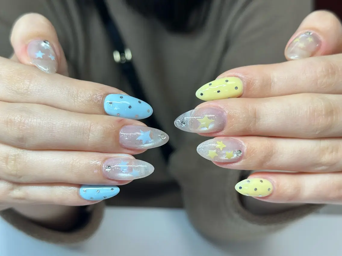 ロング ハンドネイル Aura nail 🍐💫のネイルデザイン