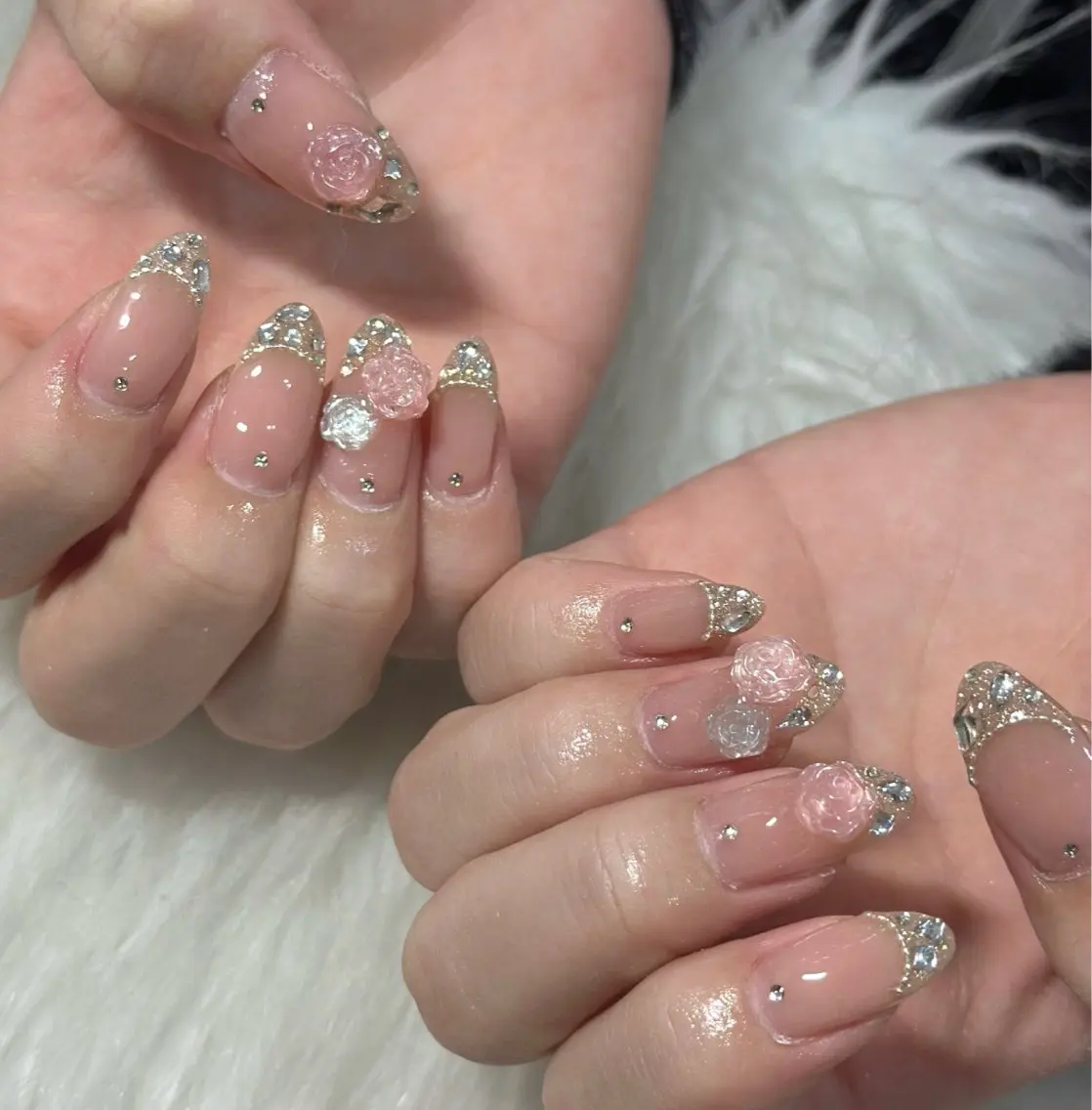 ネイル ハンドネイル フットネイル LAVISH nanamiのネイルデザイン