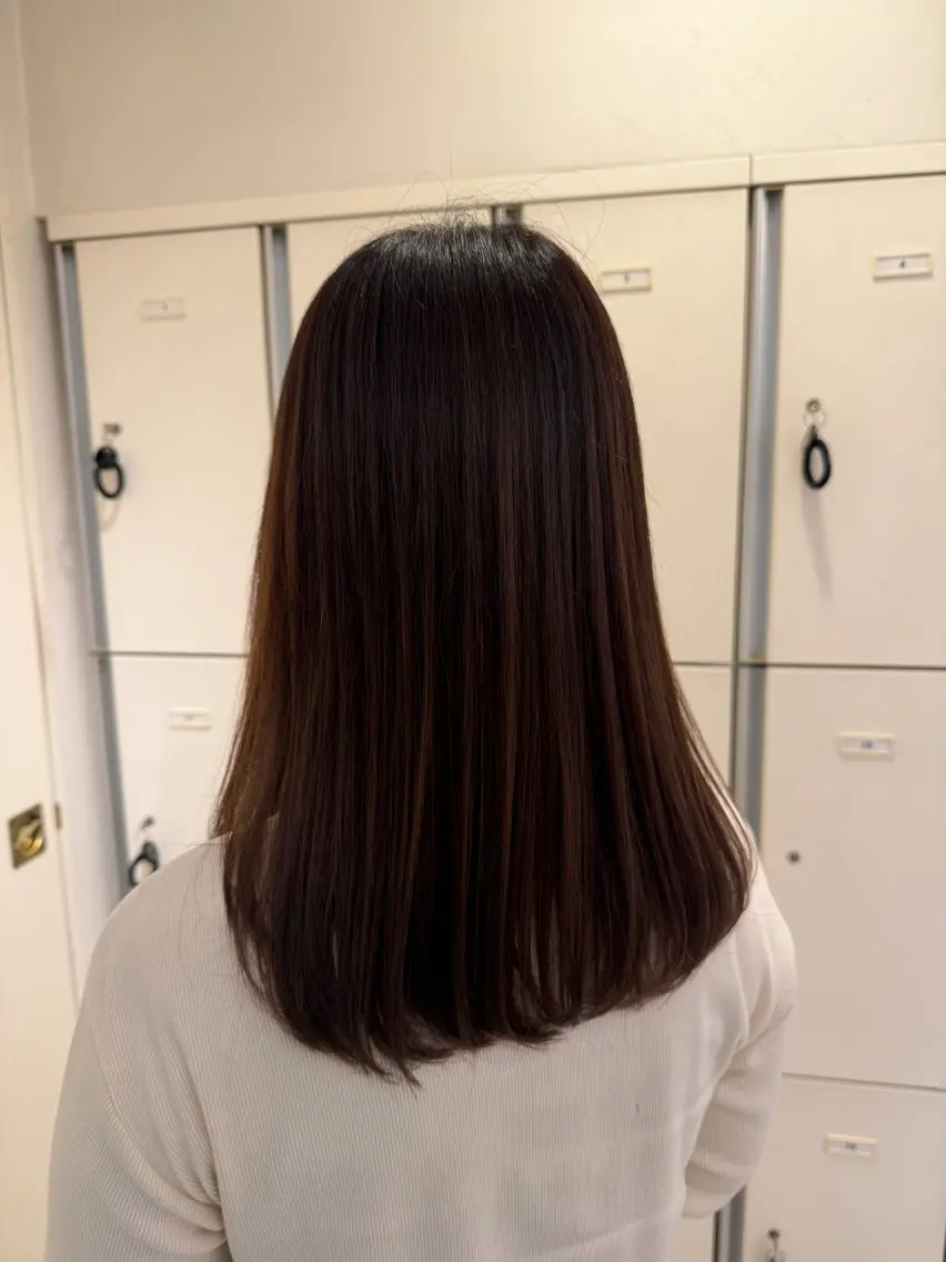 セミロング カラー カット ヘアカラー ツヤ重視 ワンカラー🫧Mioのヘアスタイル