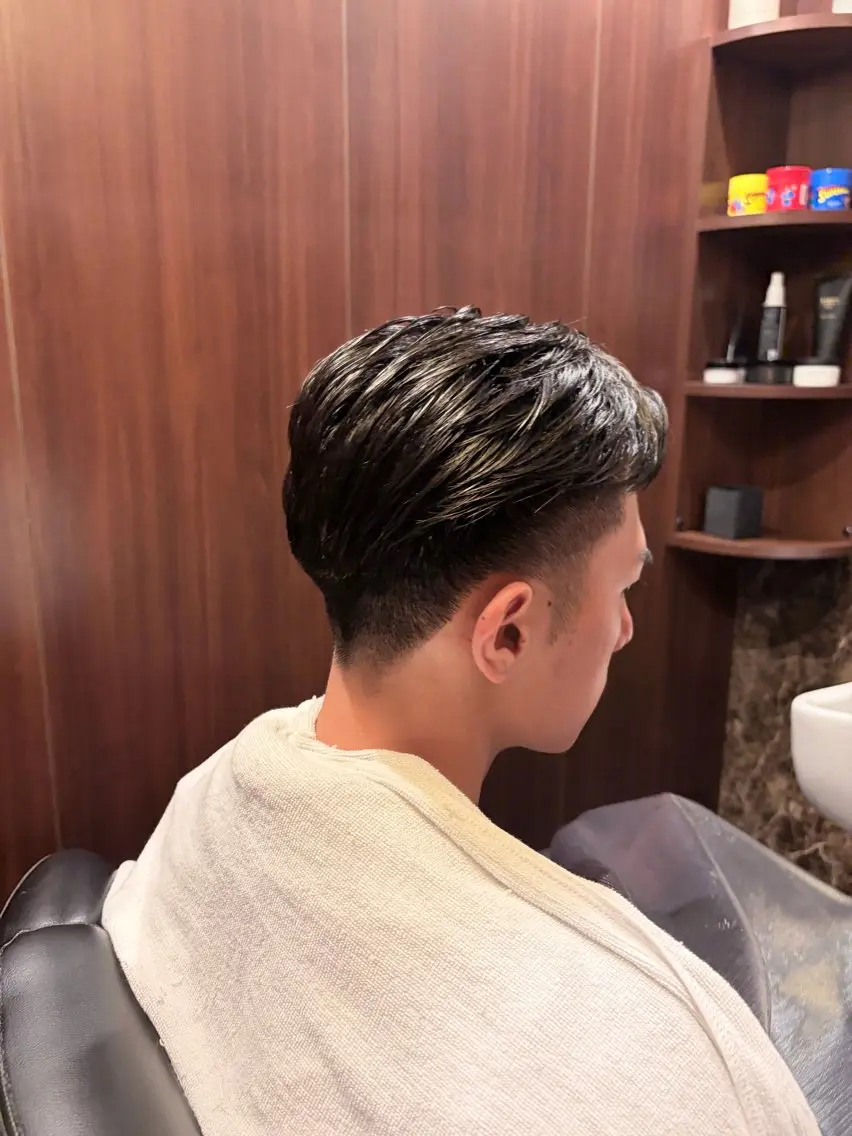 ショート 勝田 隼斗のヘアスタイル