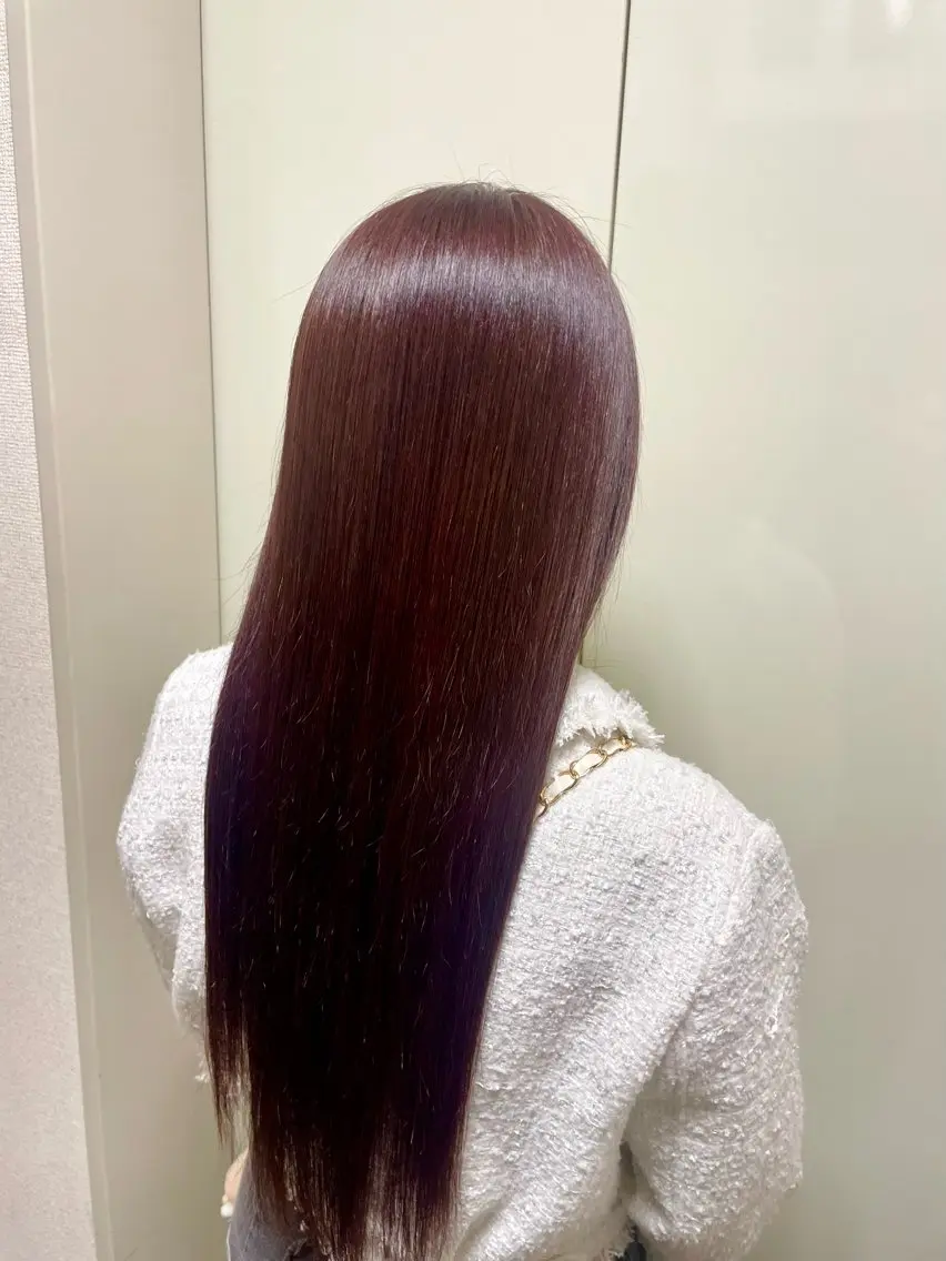 ロング ピンクブラウン カミヤマ リョウマのヘアスタイル