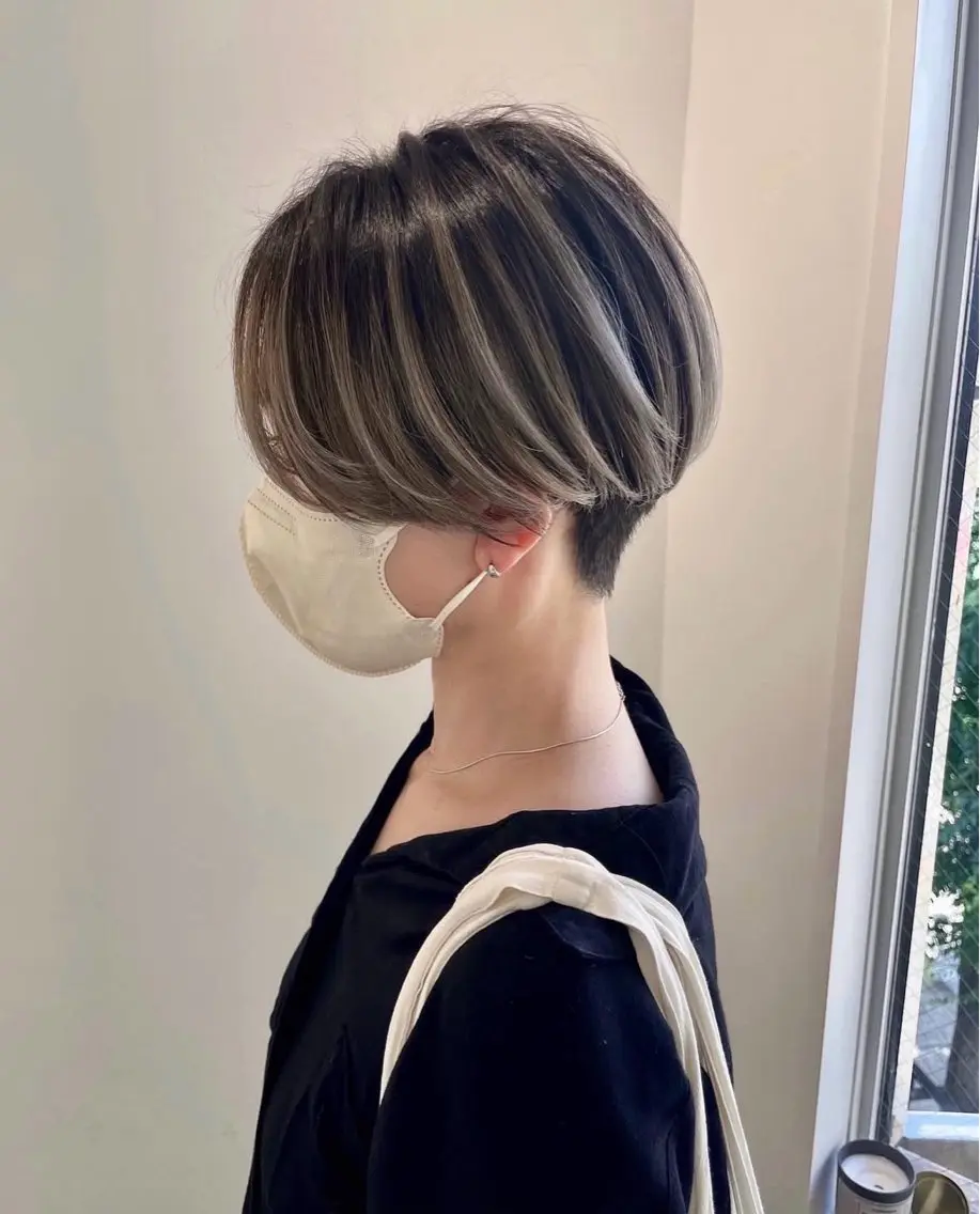 カラー 梶本 裕香のヘアスタイル