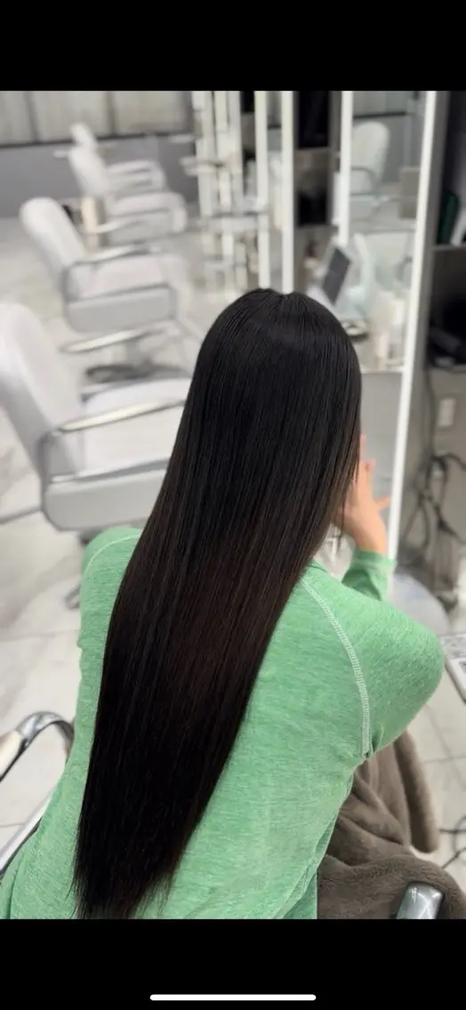 ロング 縮毛矯正 髪質改善、艶髪カラー 縮毛矯正特化のヘアスタイル